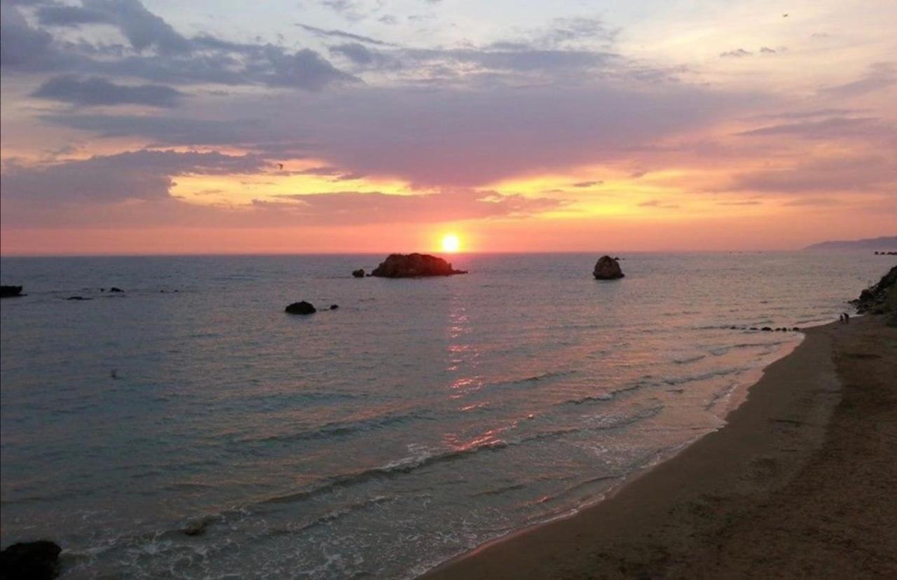 Stefanias Prasoudi Beach Ágios Matthaíos المظهر الخارجي الصورة